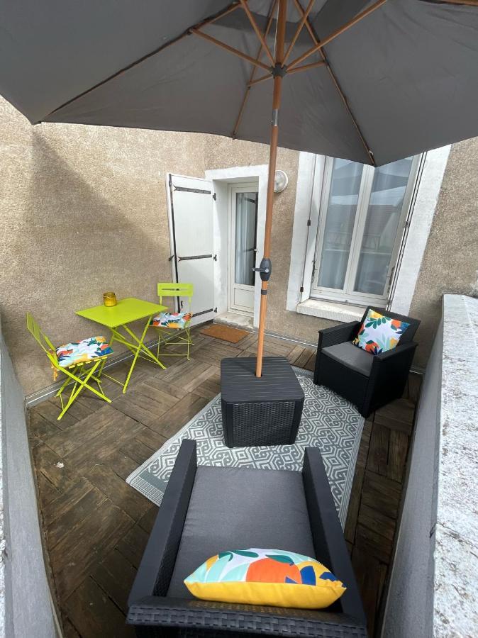 Logement Entier: Appartement Avec Terrasse Quartier De La Gare 阿姆博斯 外观 照片